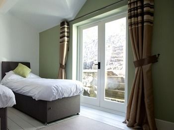 Broadrock Accommodation - Clock Cottage Chepstow Eksteriør bilde